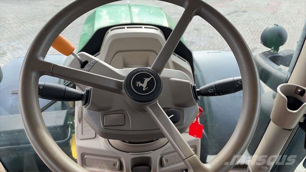 John Deere 6R 155 Traktori
