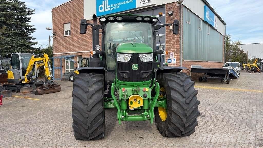 John Deere 6R 155 Traktori