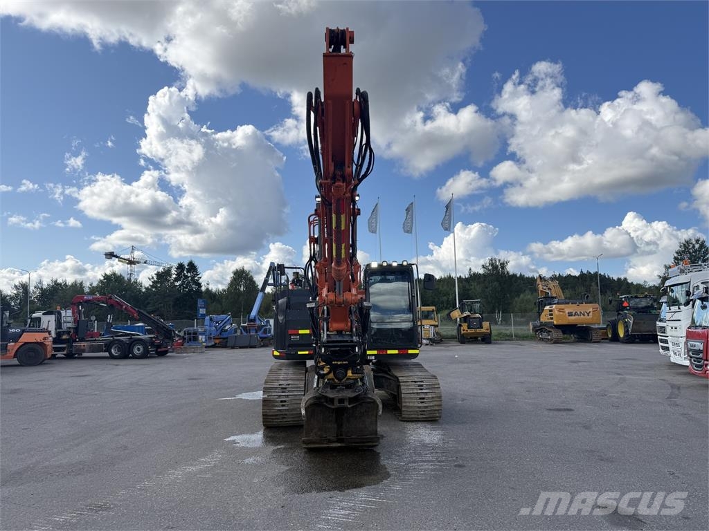 Hitachi ZX225 US LC-5 Excavadoras sobre orugas