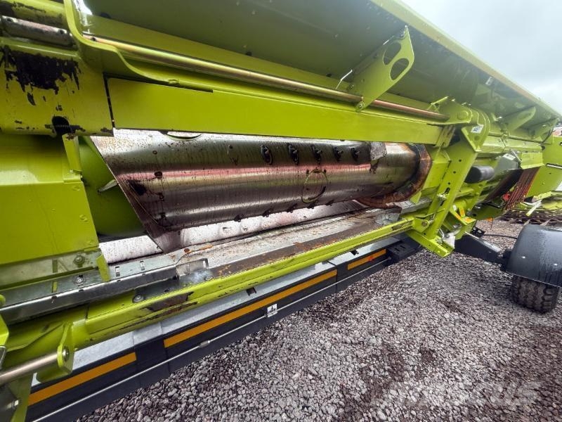 CLAAS TRION 750 TERRA TRAC Combine de secerat