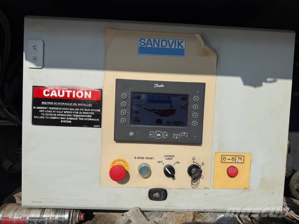 Sandvik QJ 241 Concasseur mobile