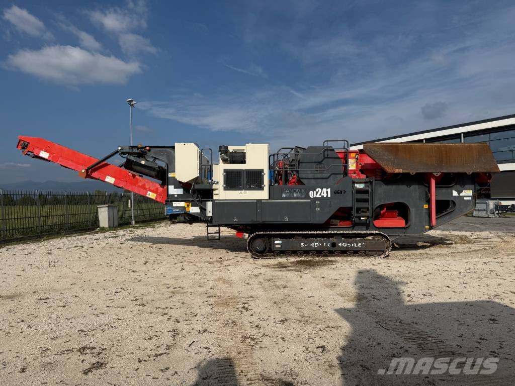 Sandvik QJ 241 Concasseur mobile