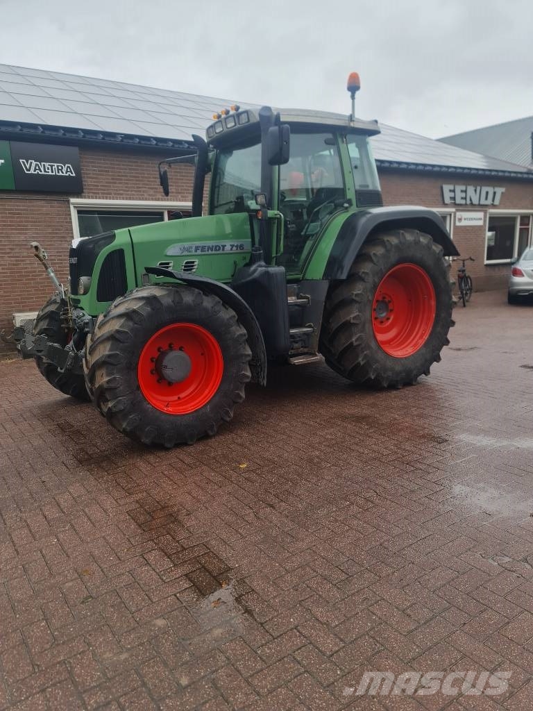 Fendt 716 COM3 Tractoren