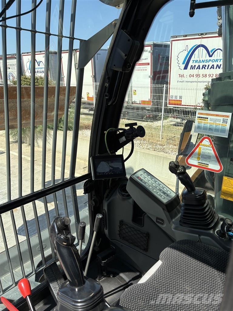 Liebherr R 920 Compact Litronic Crawler excavators