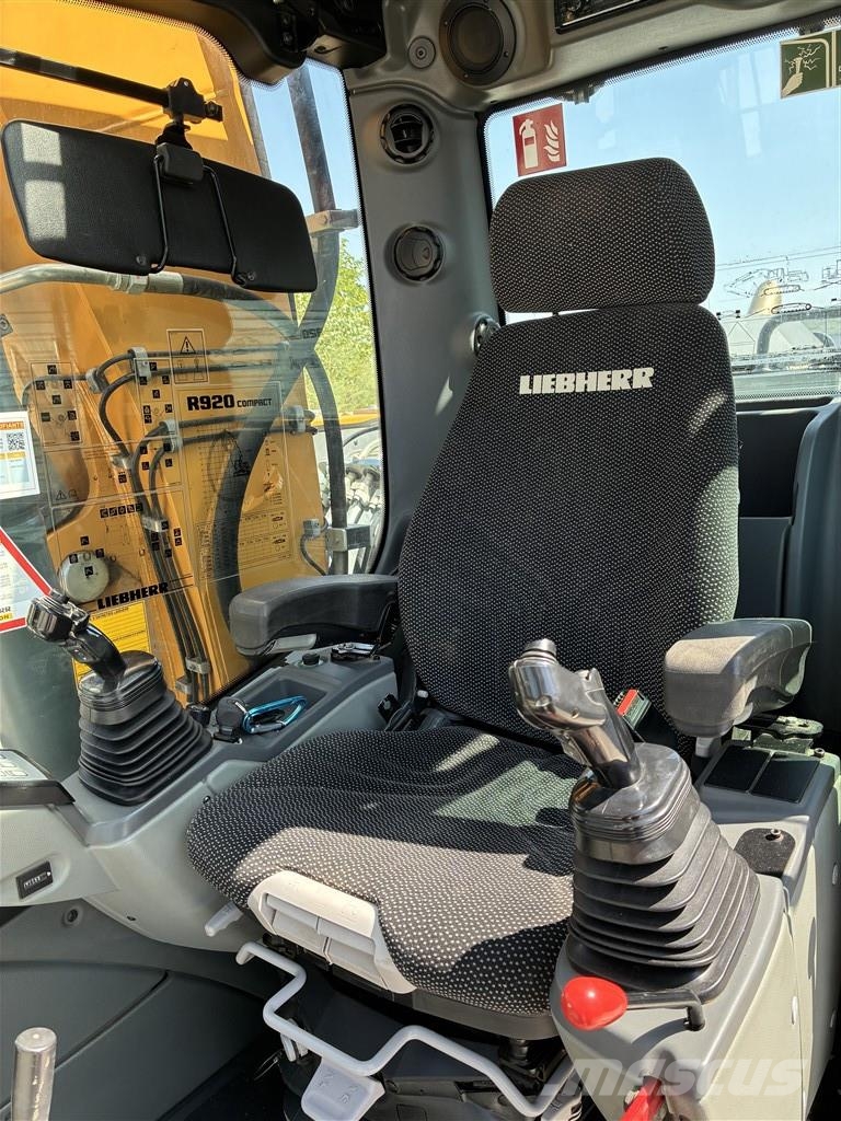 Liebherr R 920 Compact Litronic Crawler excavators