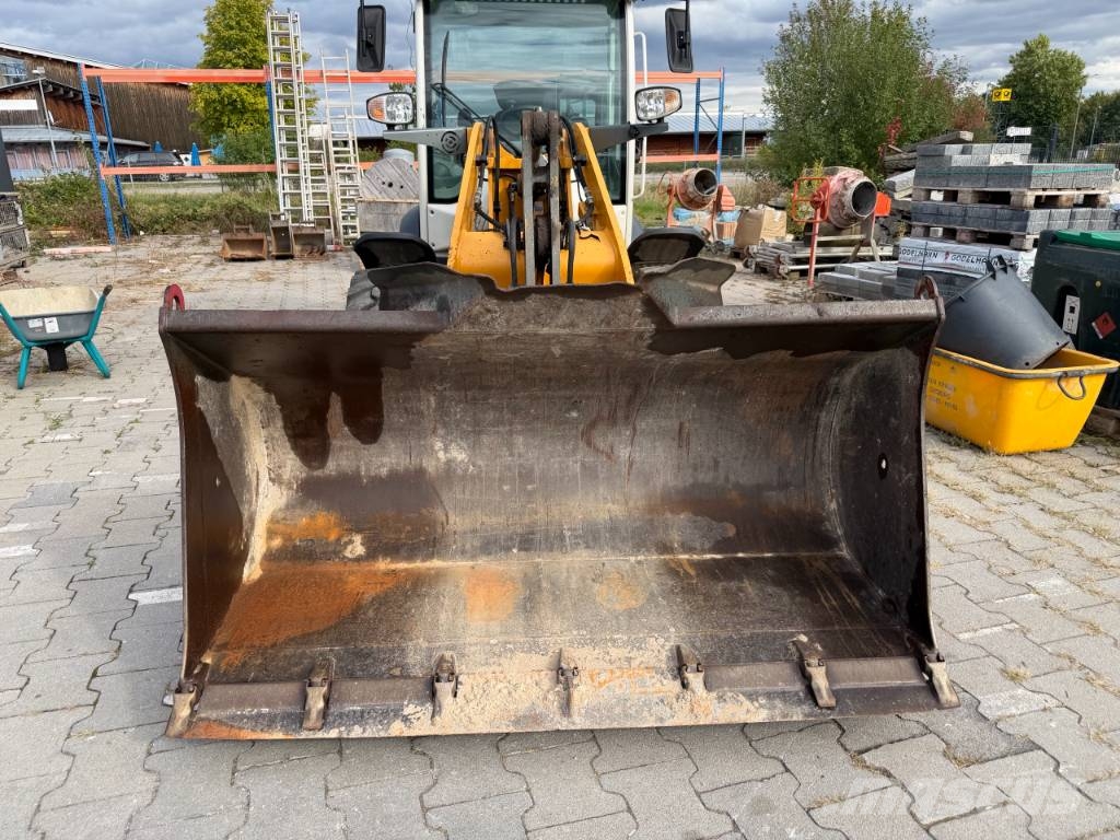 Liebherr L506C Compact Radlader