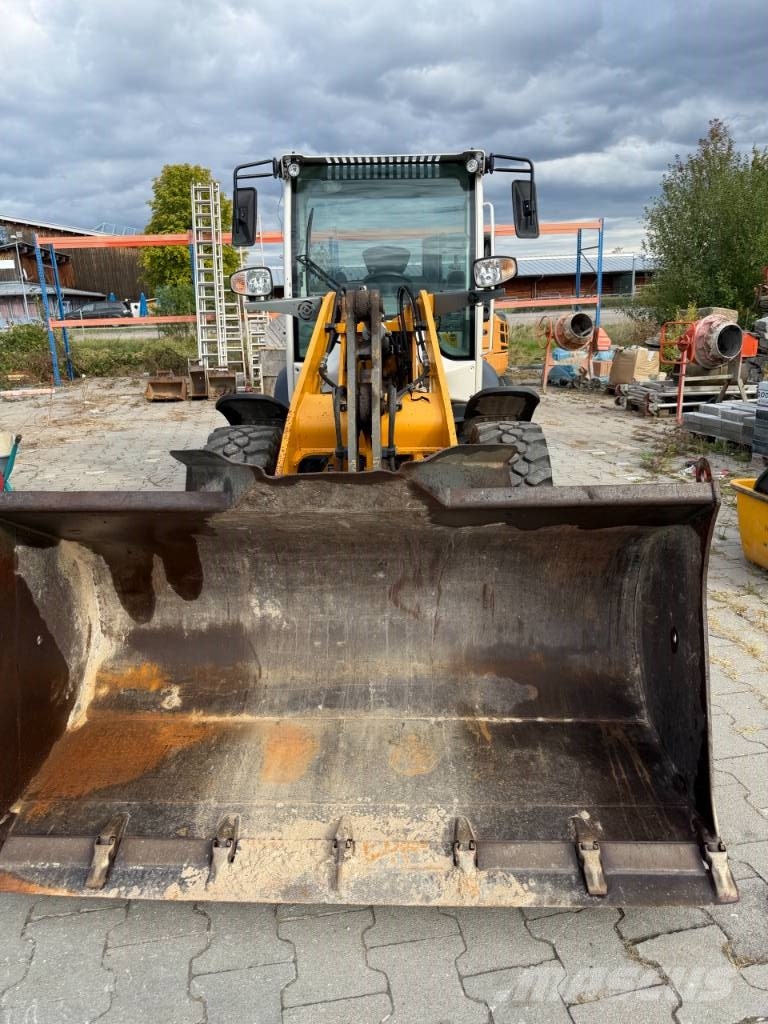Liebherr L506C Compact Radlader