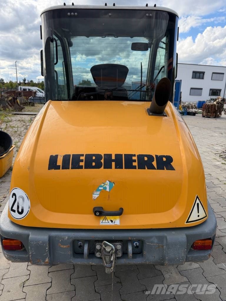 Liebherr L506C Compact Radlader