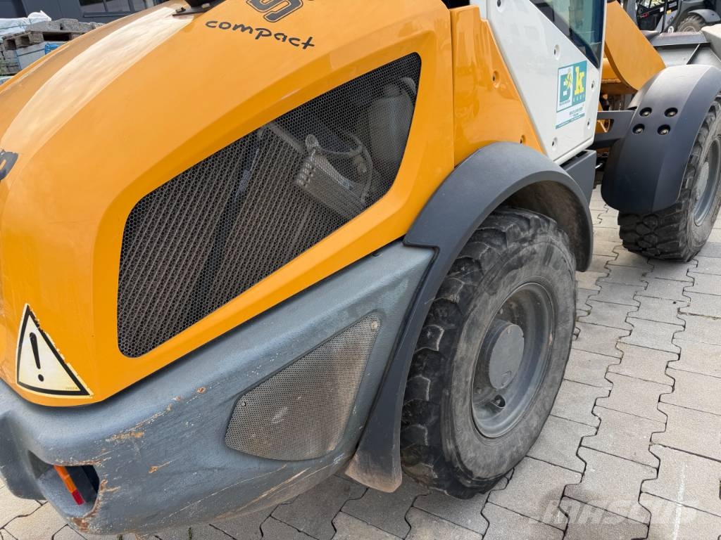 Liebherr L506C Compact Radlader
