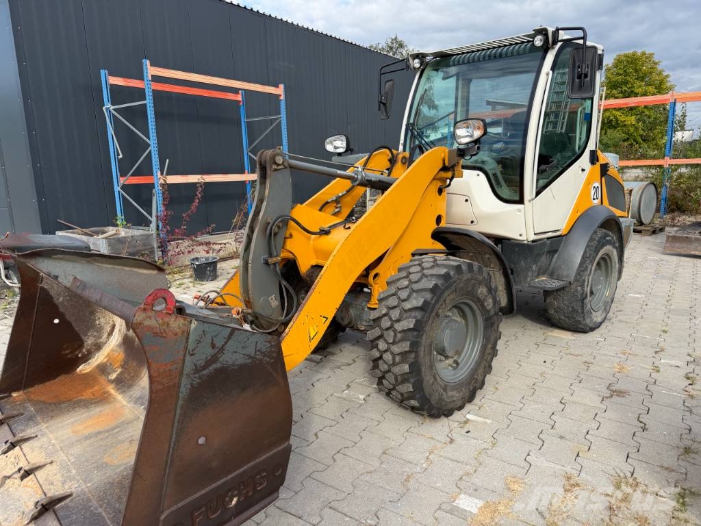 Liebherr L506C Compact Radlader