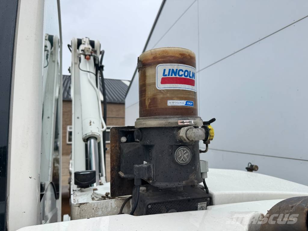Mecalac 10MCR - Many extra attachments! Auto Lube Rupsgraafmachines