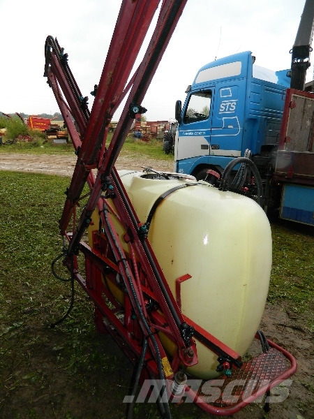 Hardi 900 Pulverizadores rebocados