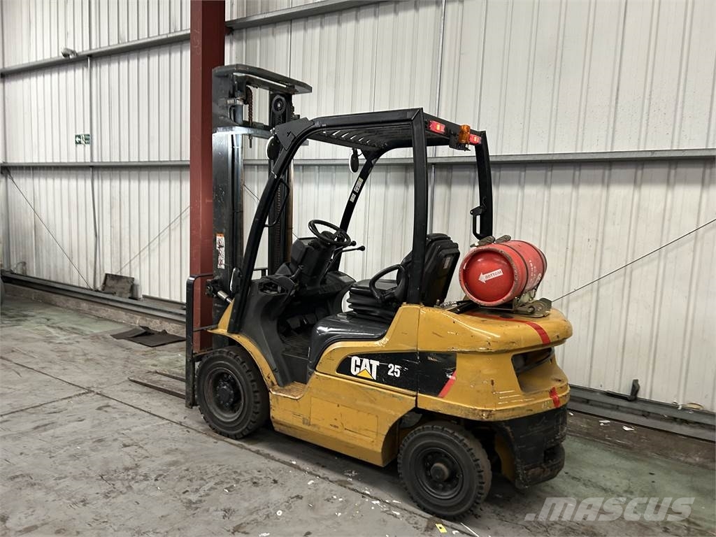 CAT GP25N Stivuitor GPL