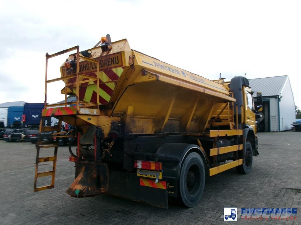 MB Trac Axor 1824 4x4 RHD salt spreader / gritter Kar düzleyiciler
