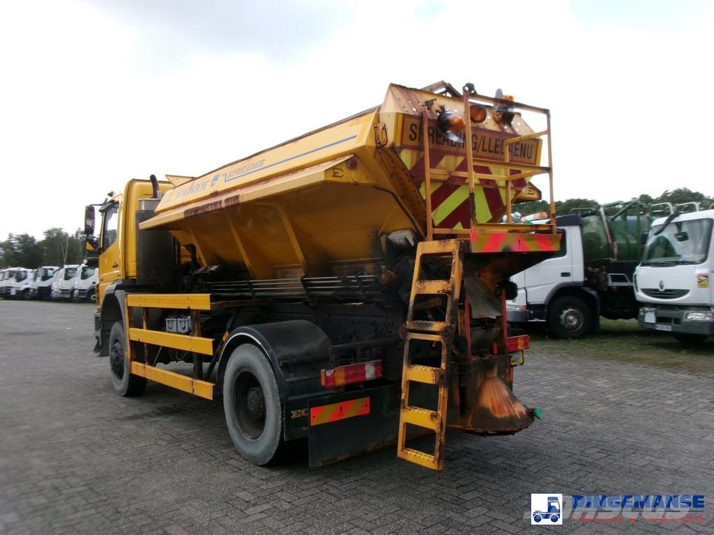 MB Trac Axor 1824 4x4 RHD salt spreader / gritter Kar düzleyiciler