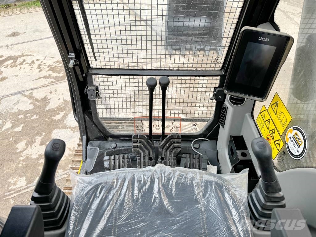 JCB 215LC - New / Unused / Hammer Lines Excavadoras sobre orugas