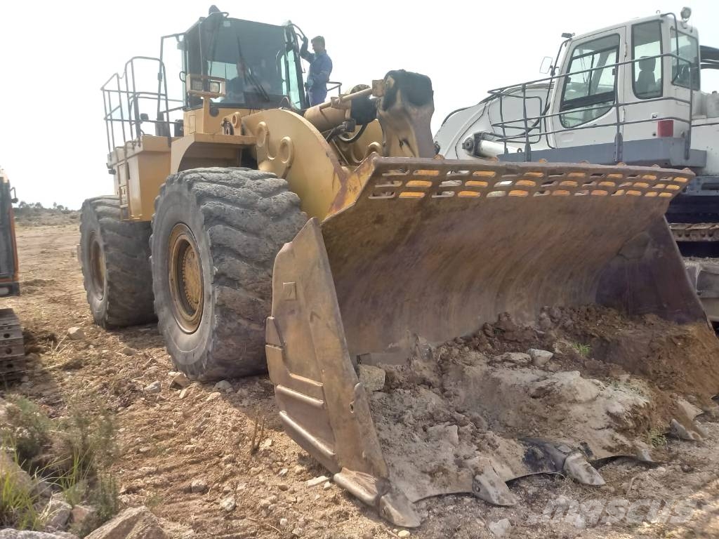 CAT 990 II لوادر بعجل