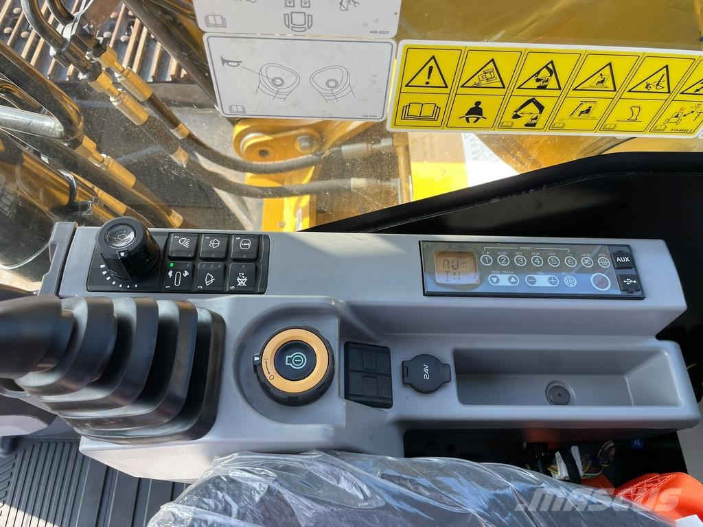 CAT 324 Bagri goseničarji