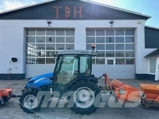 Landini Mistral 50 mit vielen Anbaugeräten Traktoriai