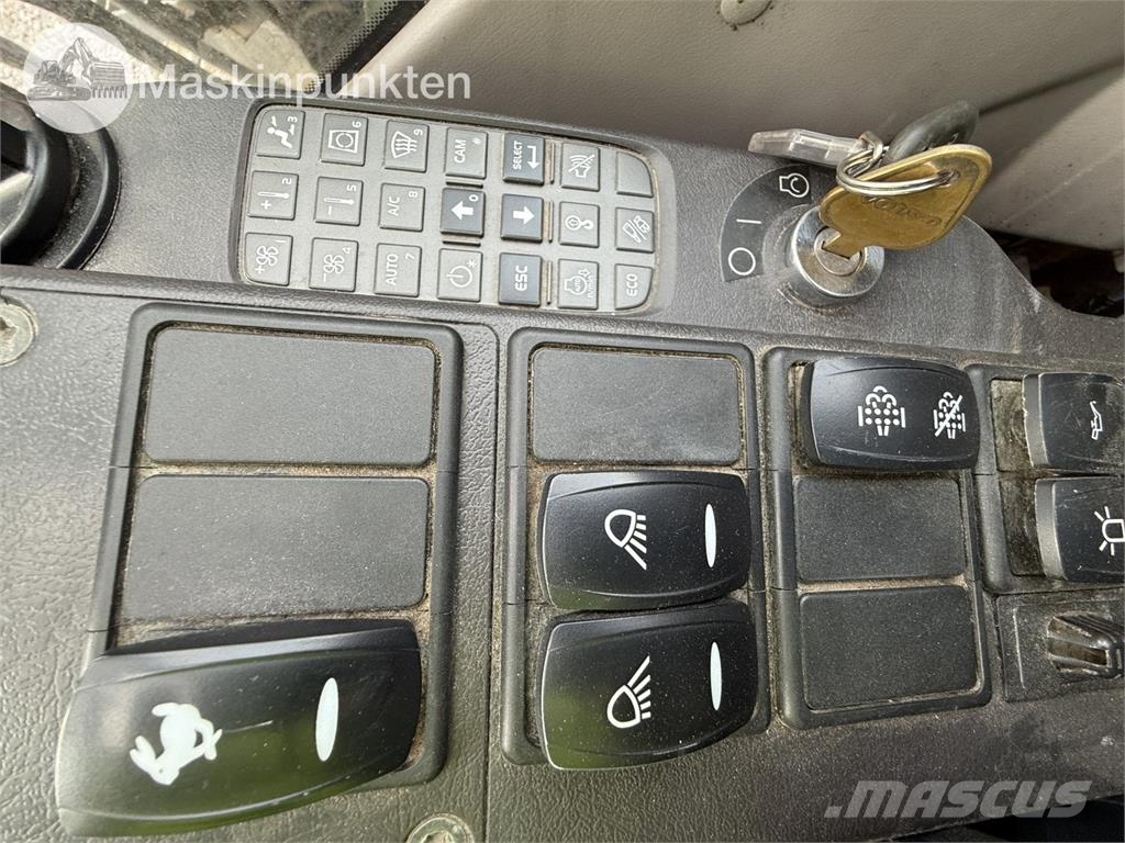 Volvo ECR145DL Telakaivukoneet