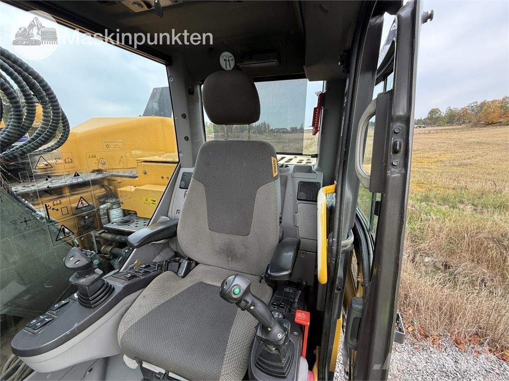 Volvo ECR145DL Telakaivukoneet