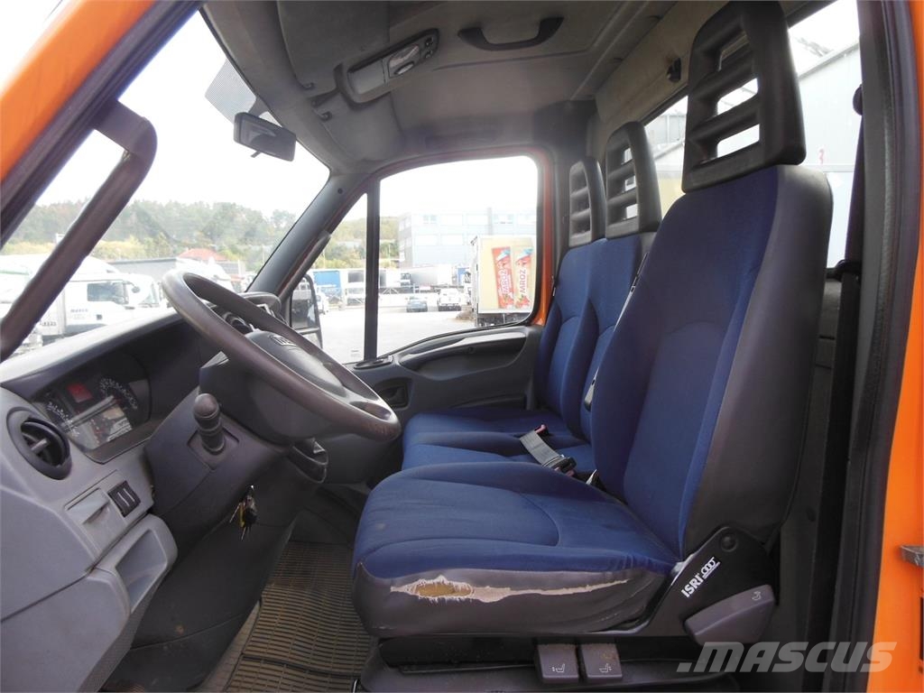 Iveco Daily 65C15, Hákový nosič kontejnerů CTS 303 Vrachtwagen met containersysteem