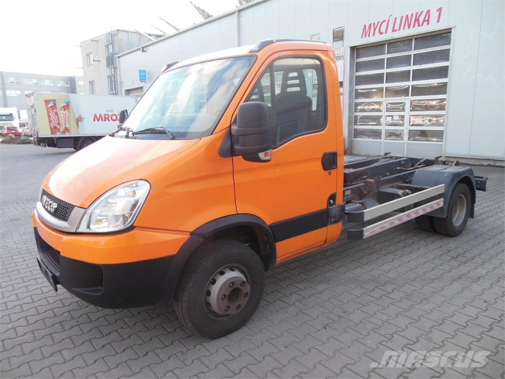 Iveco Daily 65C15, Hákový nosič kontejnerů CTS 303 Vrachtwagen met containersysteem