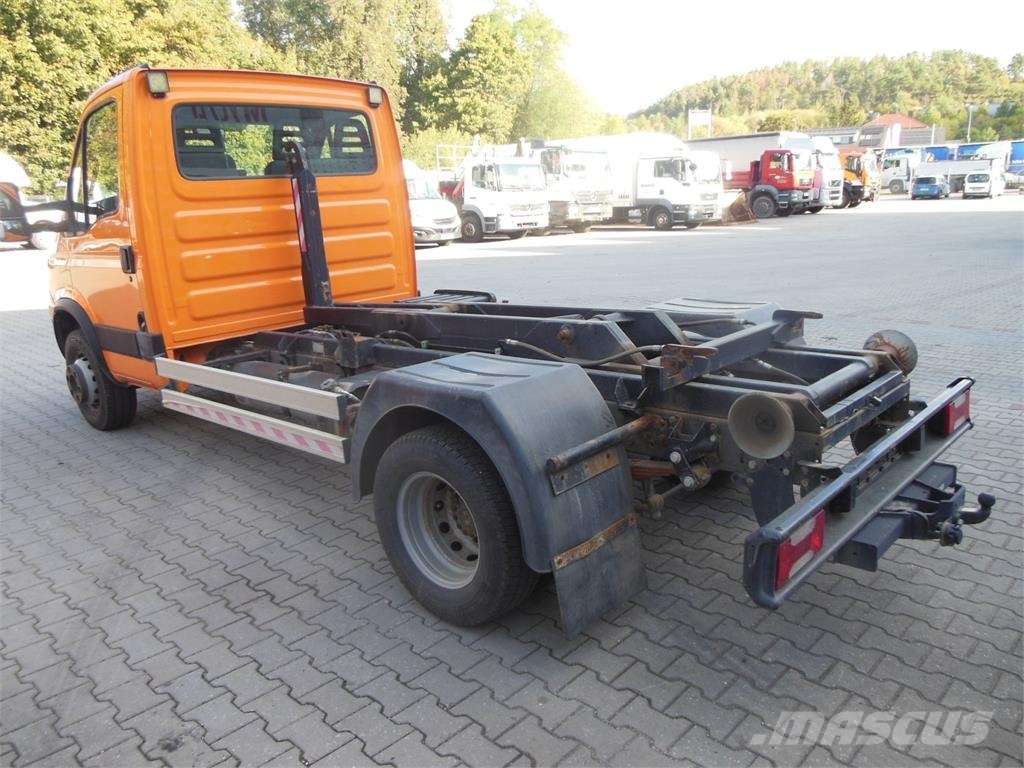 Iveco Daily 65C15, Hákový nosič kontejnerů CTS 303 Vrachtwagen met containersysteem