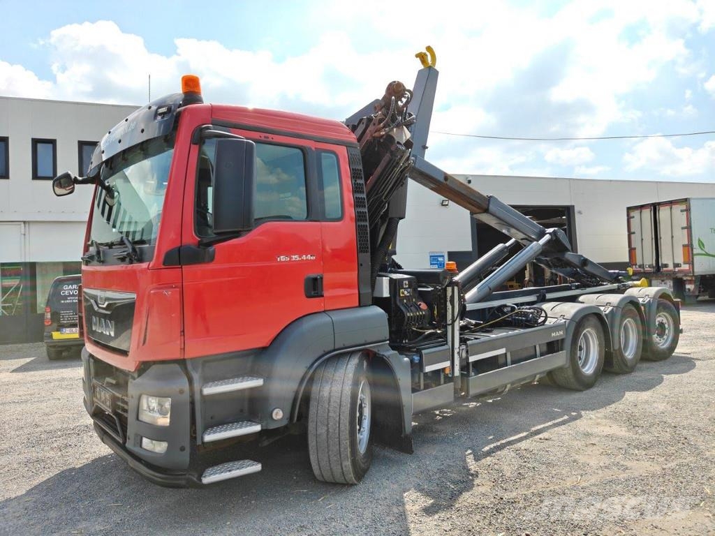 MAN TGS 35.440 8x4 tridem Euro6 Containertruck + Palfi Treileri ar āķi
