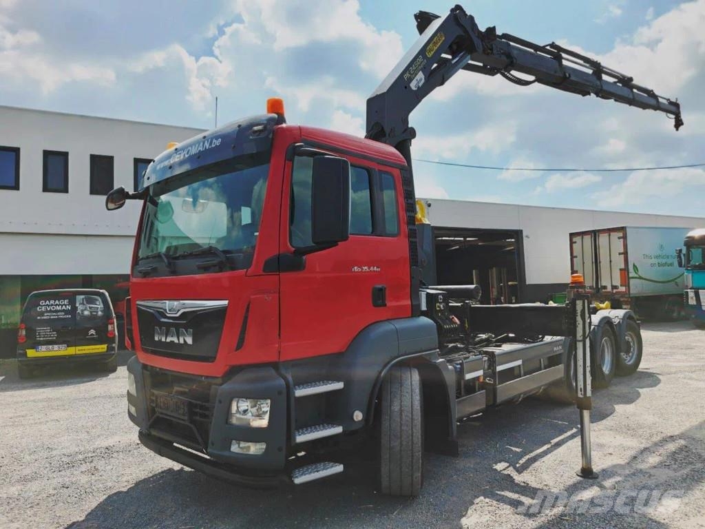 MAN TGS 35.440 8x4 tridem Euro6 Containertruck + Palfi Treileri ar āķi