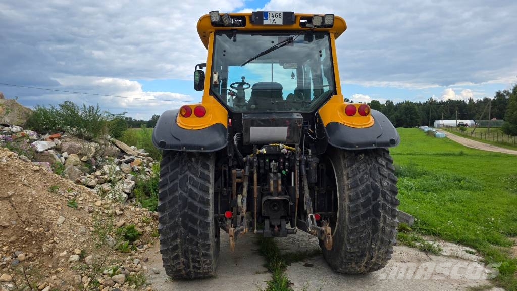 Valtra M 150 Traktory