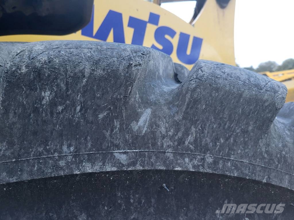 Komatsu WA485-11E0 Pás carregadoras de rodas