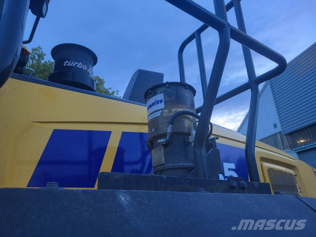 Komatsu WA485-11E0 Pás carregadoras de rodas