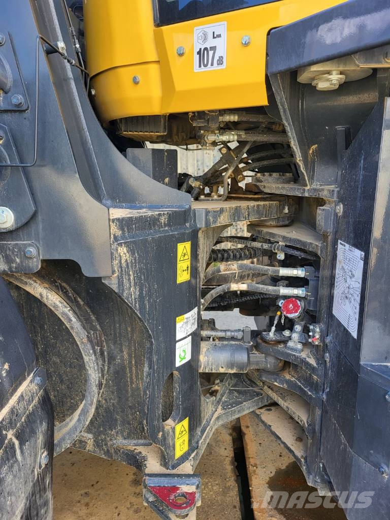 Komatsu WA485-11E0 لوادر بعجل