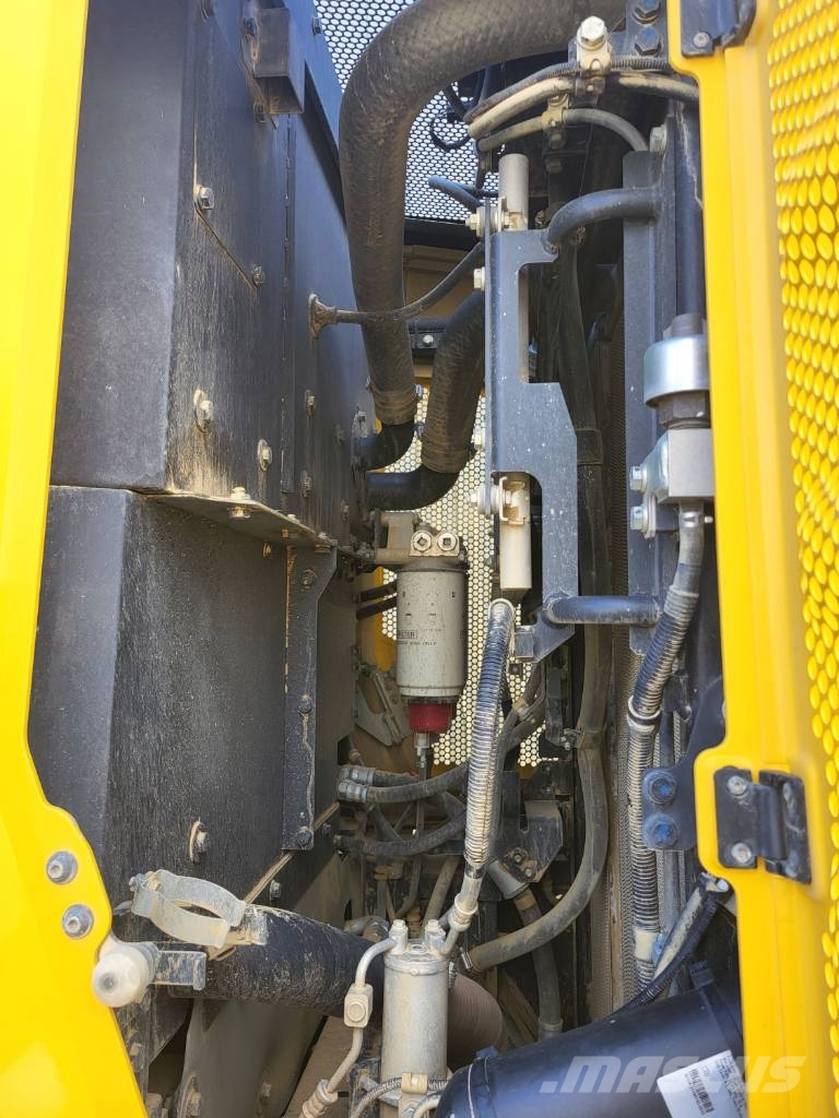 Komatsu WA485-11E0 لوادر بعجل