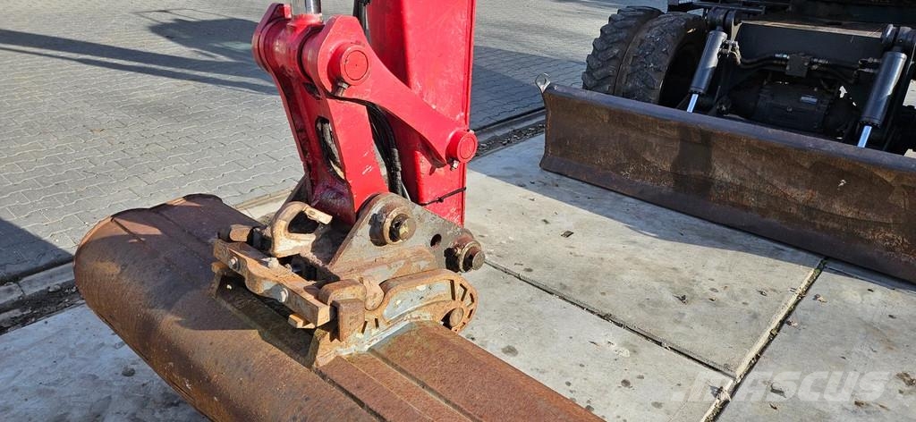 Takeuchi TB175 W Midi bagri 7t – 12t