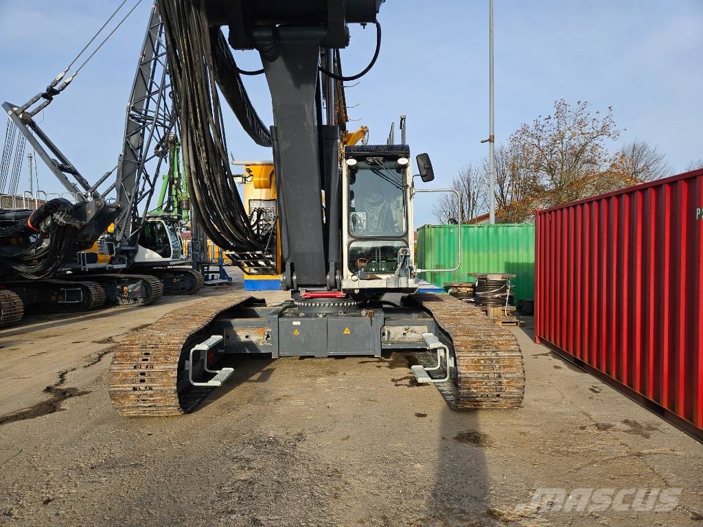 Bauer BG 23 H Zware boorinstallaties