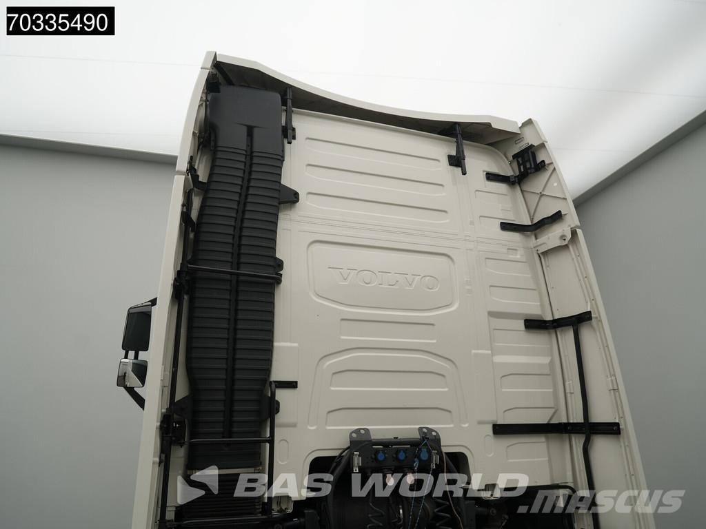 Volvo FH 500 4X2 XL 2x Tanks I-ParkCool ACC Sattelzugmaschinen