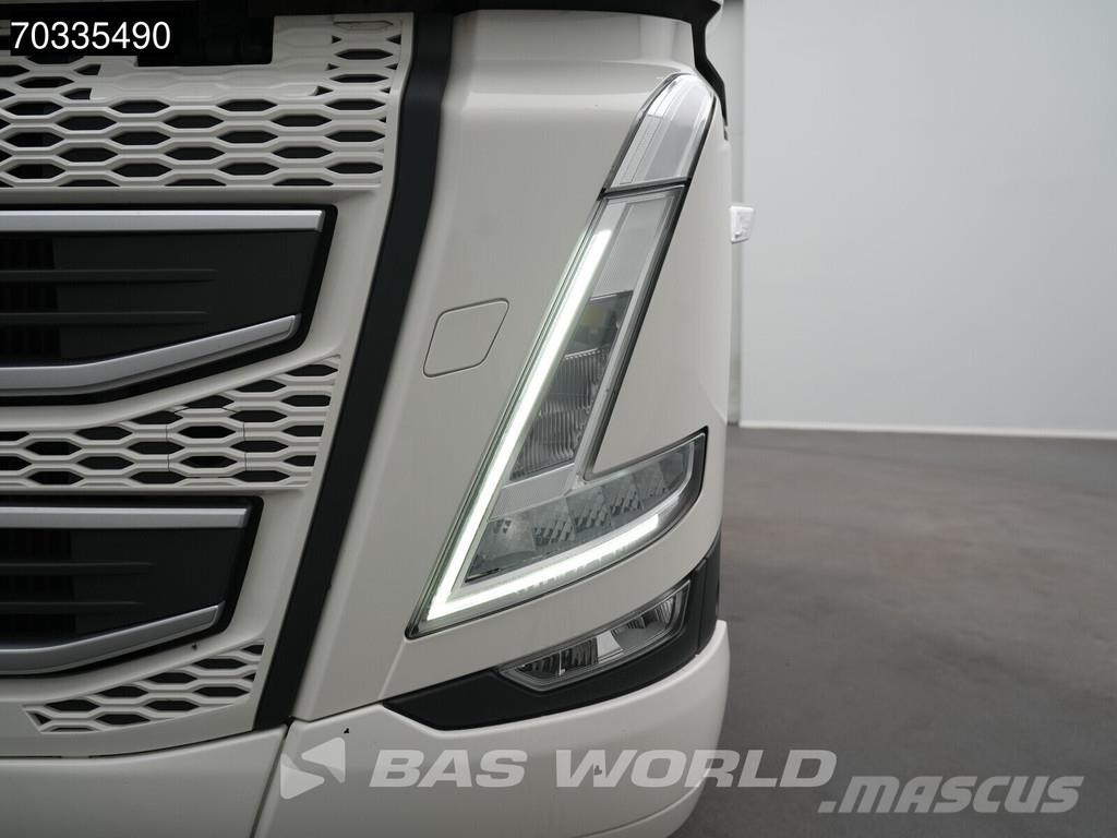 Volvo FH 500 4X2 XL 2x Tanks I-ParkCool ACC Sattelzugmaschinen