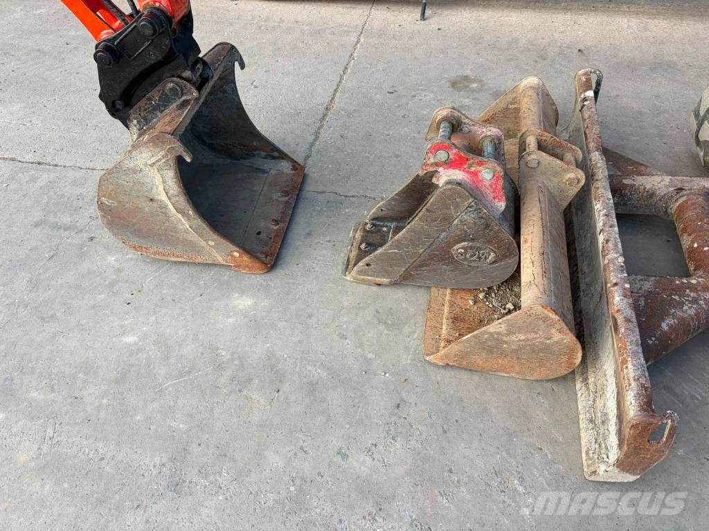 Kubota KX 037-4 حفارات صغيرة أقل من 7 طن (حفارات صغيرة)