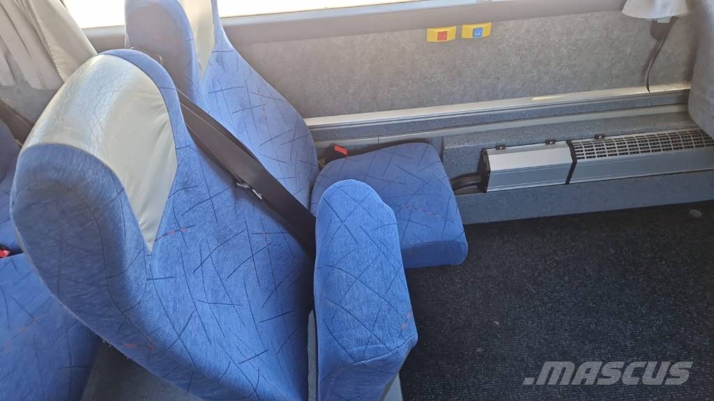 Volvo 9700 S 長距離バス