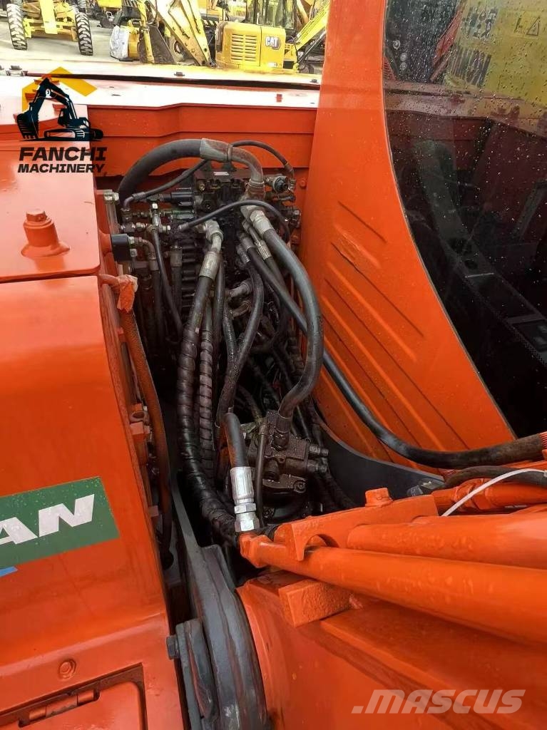 Doosan DX 75 حفارات زحافة