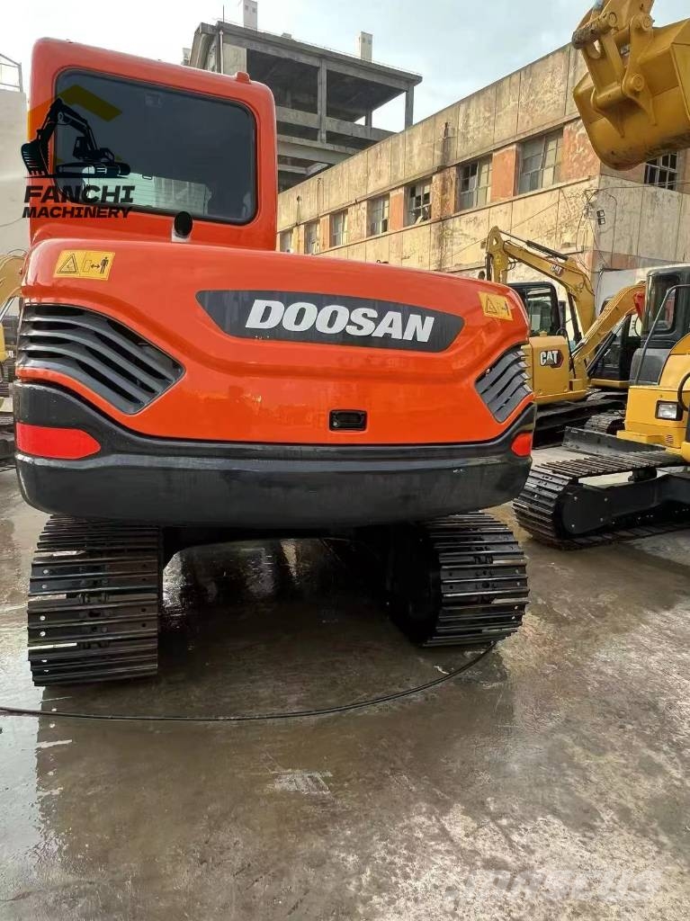 Doosan DX 75 حفارات زحافة