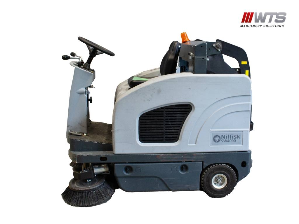 Nilfisk SW4000 B كناسات