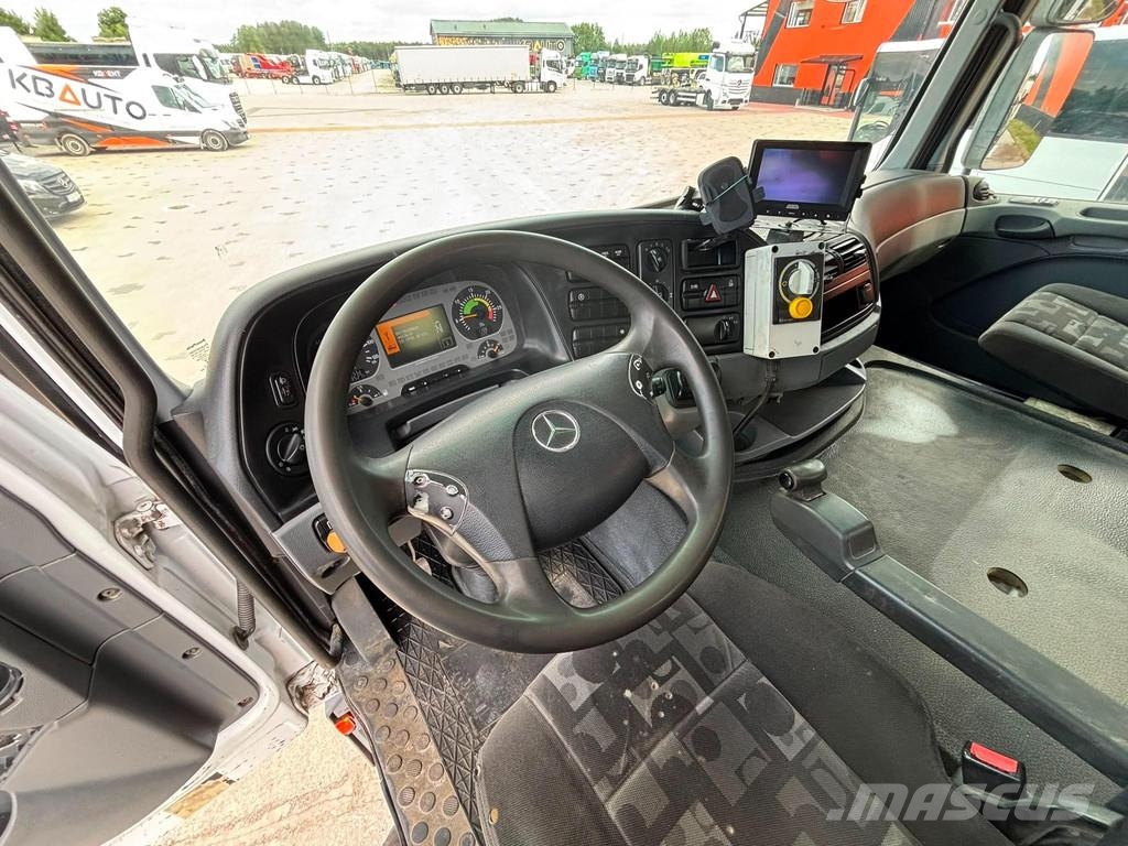 Mercedes-Benz Actros 3244 8x4 CIFA SL 9 m3 Camiones hormigonera