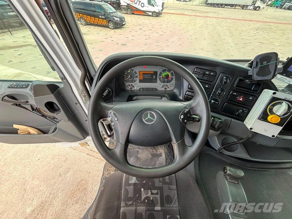 Mercedes-Benz Actros 3244 8x4 CIFA SL 9 m3 Camiones hormigonera