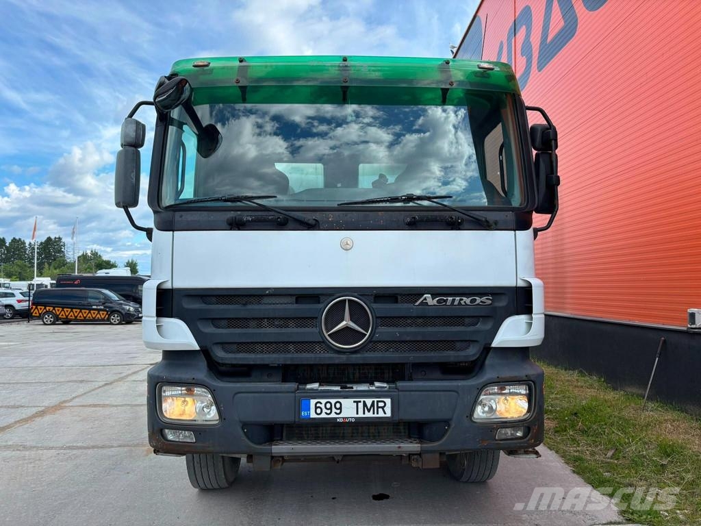 Mercedes-Benz Actros 3244 8x4 CIFA SL 9 m3 Camiones hormigonera