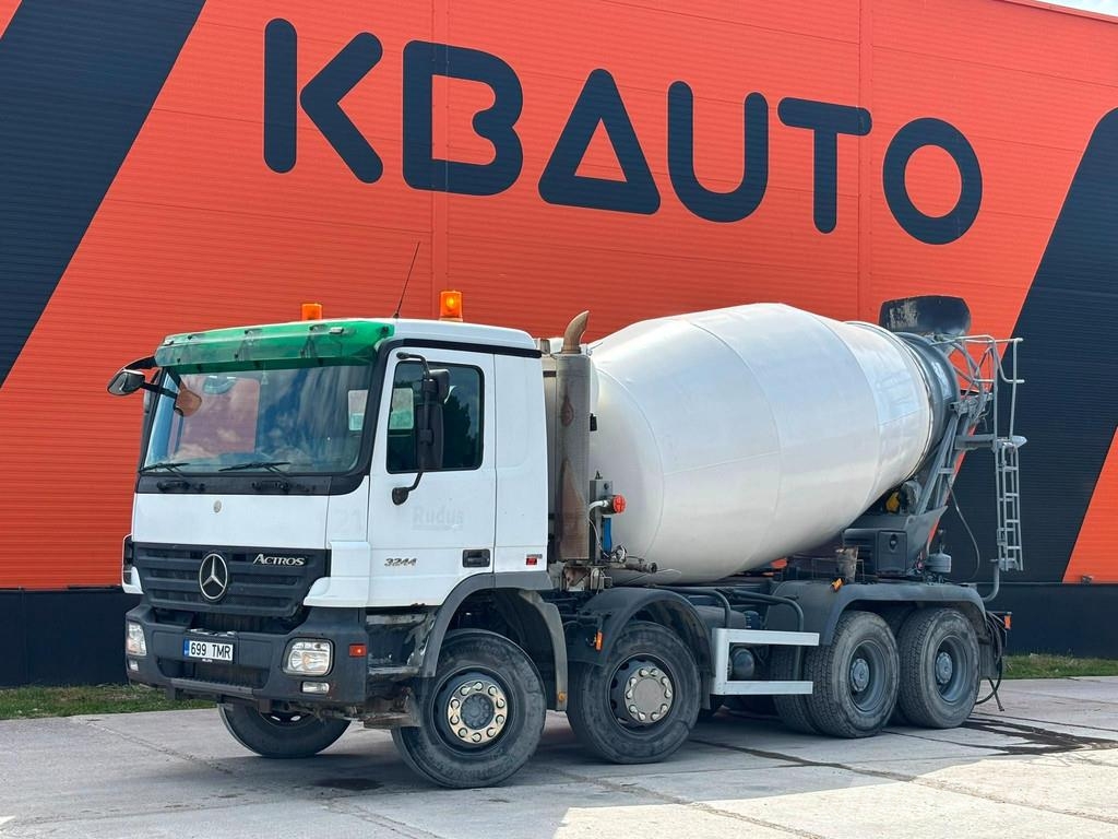 Mercedes-Benz Actros 3244 8x4 CIFA SL 9 m3 Camiones hormigonera