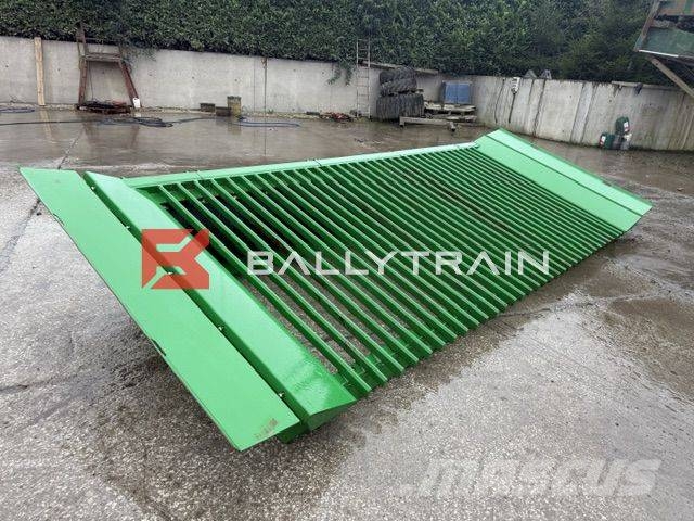 McCloskey Hydraulic Tipping Grid Mobilna sita