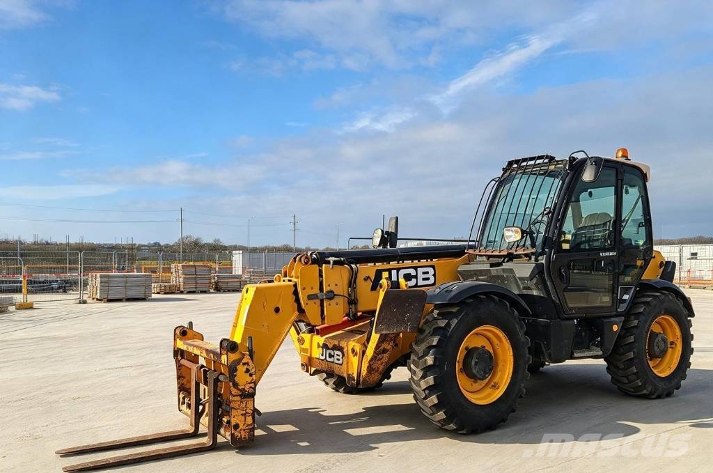 JCB 535-140 Teleszkópos rakodók